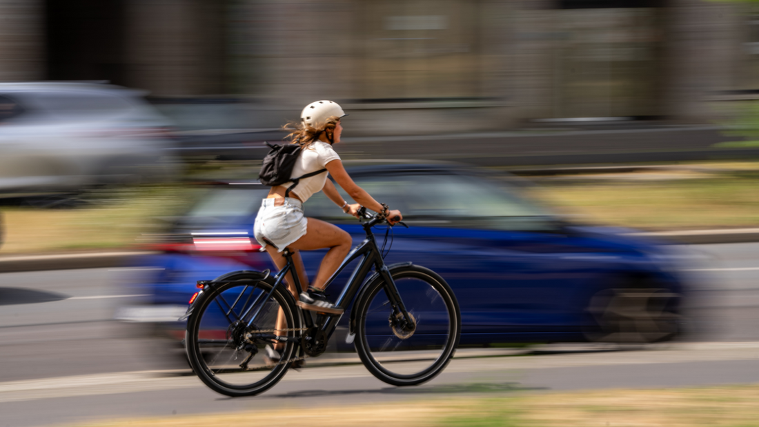 Prepárate para la vuelta al cole: Conduce de forma más inteligente conE-Bikes  Fafrees  y ofertas exclusivas para estudiantes.